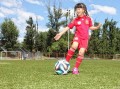 女孩子几岁可以踢足球吗，女孩子几岁开始来月经