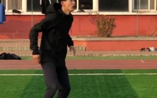 足球可以当体育生吗，足球可以当体育生吗女生